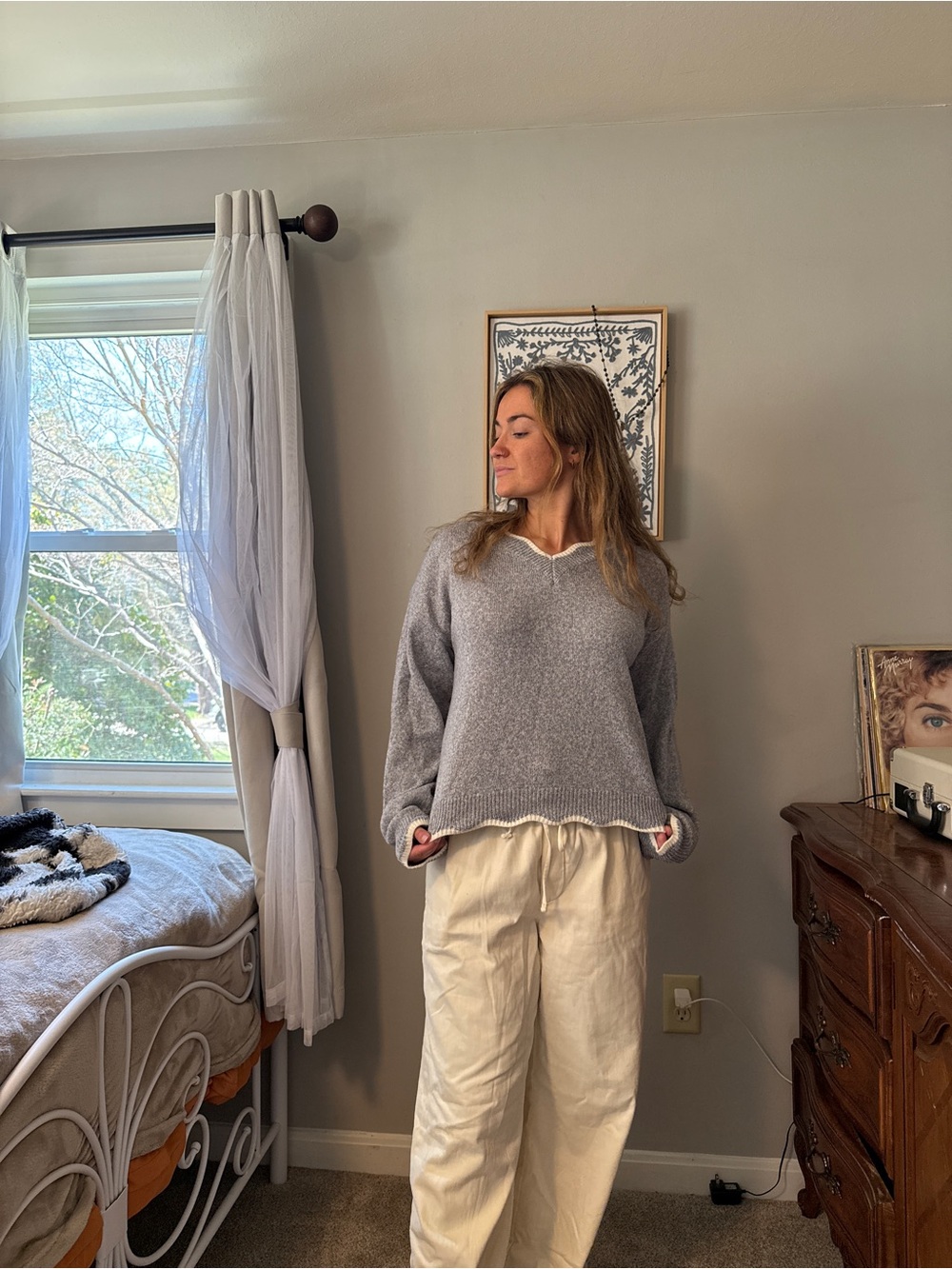 Cozy Women's Light Blue V-Neck Knit Sweater